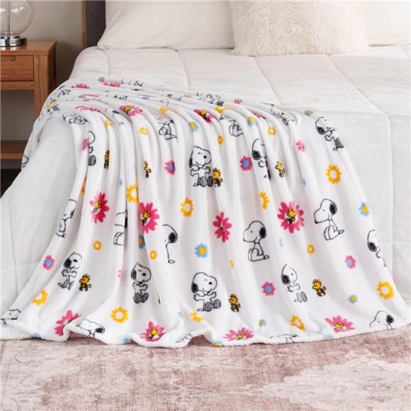 Soft Plush Blanket Peanuts Snoopy & Woodstock Floral Fun White  55  x 70… - Picture 1 of 7